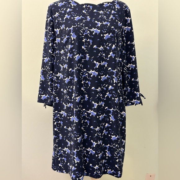 Talbots Crepe Blue and White Floral Shift Dress - Picture 3 of 12